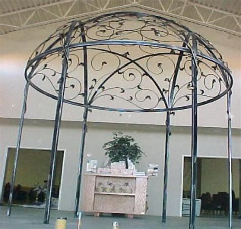 Star Of David Gazebo In Friends Church A Closer Look Reveals