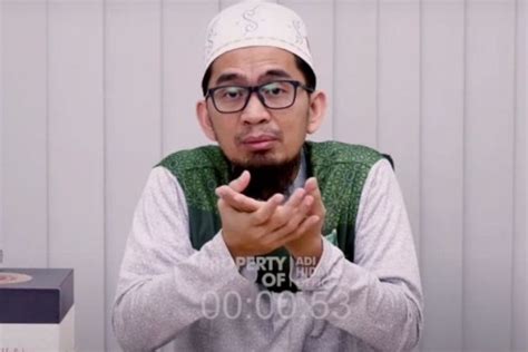 Ustadz Adi Hidayat Agar Doa Cepat Dikabulkan Allah SWT Begini Caranya