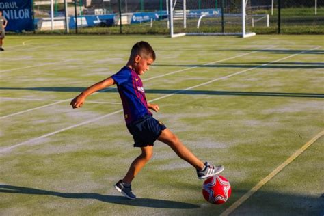 Echipele De Hochei Sustinute De Fundatia Tiriac Practica In Aceasta