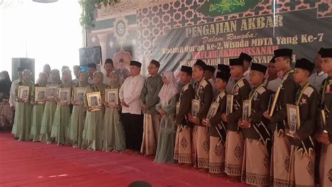 Asisten Ii Wakili Pj Bupati Tebo Hadiri Wisuda Mdta Ponpes Darul Ulum