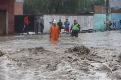 Emergencia En Chaclacayo Lluvia Activa Quebrada Los Laureles E Inunda