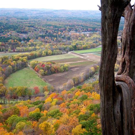 Get Outside Connecticut On Instagram Talcott Mountain In Simsbury Ct