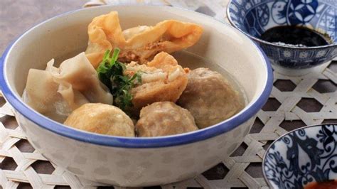 Cara Membuat Bakso Sapi Lengkap Dengan Kuah Dan Pangsit Goreng