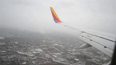 Southwest Airlines Boeing Landing At Pdx Youtube