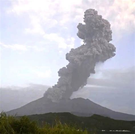 日本櫻島火山又噴發，百年前的噴發曾將島民埋葬，海灣被噴成陸地 每日頭條