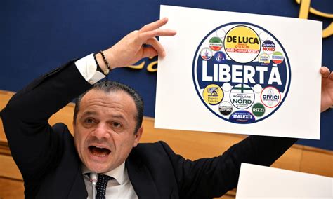 De Luca Subito In Campagna Elettorale Incontro A Messina