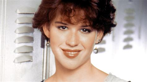 Molly Ringwald's Mom Forgot Her Birthday Like 'Sixteen Candles'