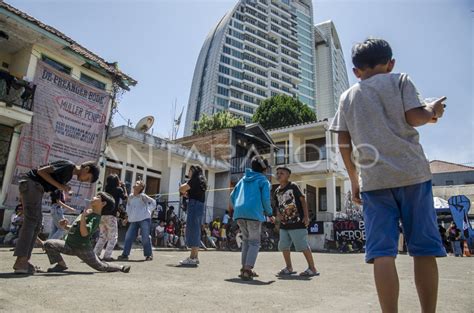 Lomba Memperingati HUT Ke 78 RI Di Dago Elos ANTARA Foto