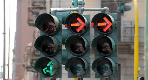 Traffico Cambia Il Senso Di Marcia In Viale Poggi E Arrivano I