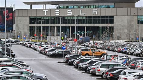 Tesla Fabrik In Gr Nheide Produktion Gestoppt Nach Stromausfall