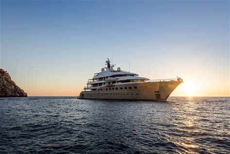 Yacht HERE COMES THE SUN Amels CHARTERWORLD Luxury Superyacht Charters