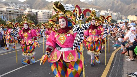 Carnival in Spain - Prêt-à-translate