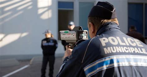 Des Policiers Municipaux Manifestent Pour Leur Salaire Et Leur Retraite