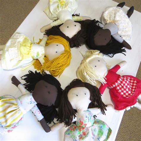 The Project Lady Fast And Easy Way To Make Doll Hair With Yarn Diy Yarn