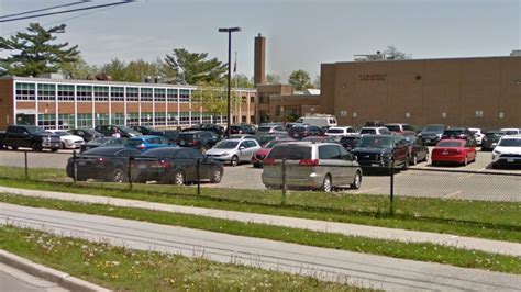 Oakville Ont School Evacuated Amid Reports Of Potential Noxious