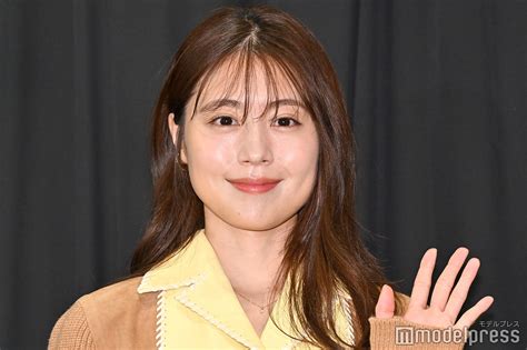 画像870 有村架純、ベッドで美脚大胆披露「ナチュラルな美しさ」「天使」と反響 モデルプレス