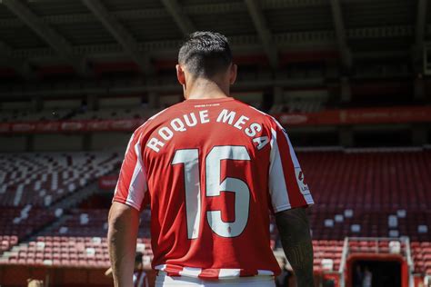 Roque Mesa Nuevo Jugador Del Sporting De Gij N Vip Deportivo