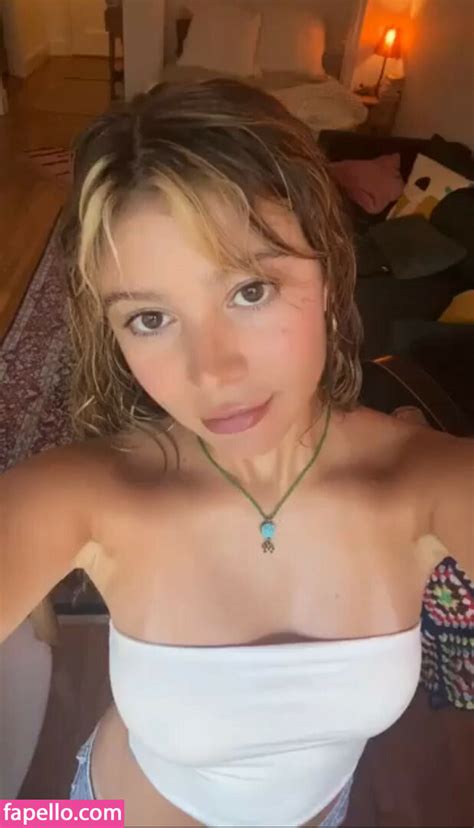 Genevieve Hannelius Ghannelius Nude Leaked Photo 232 Fapello