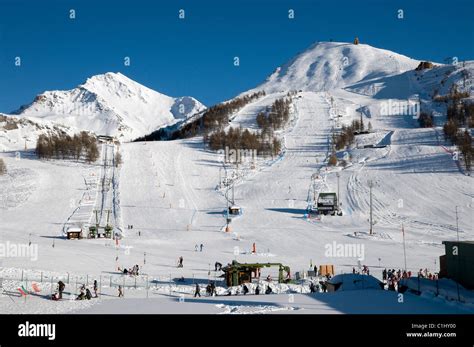 Sestriere ski resort hi-res stock photography and images - Alamy