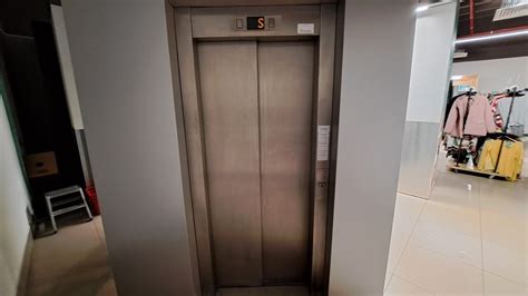 2006 Schindler EuroLift MRL Traction Elevator Centrul Comercial Bucur