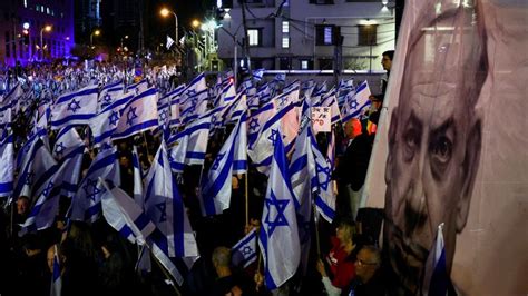 Netanyahu Government Makes First Climbdown On Plan To Weaken Israels