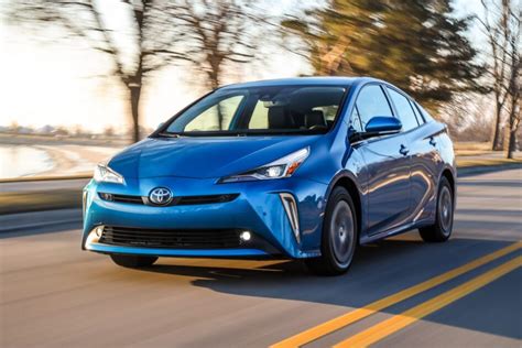 Toyota Prius Xle Awd E Review Pcmag