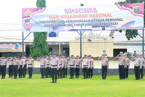 Dalam Upacara Hari Kesadaran Nasional Kapolres Lampung Timur Berikan