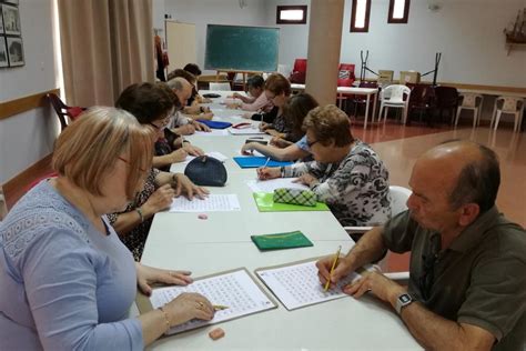 2 000 Personas Mayores De Cartagena Participan En Los Talleres De