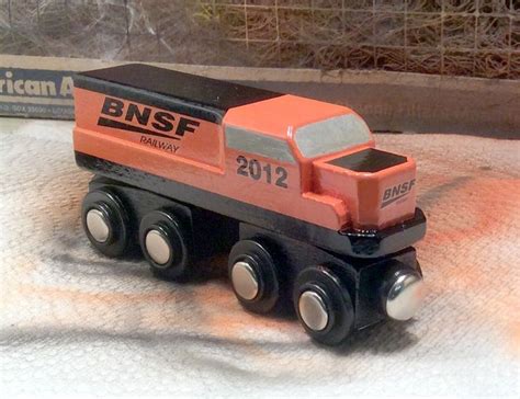 Train Model Design: Bnsf toy train sets