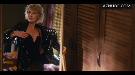 IZABELA KUNA Nude AZNude