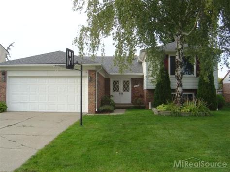 13439 Brougham Dr Sterling Heights MI 48312 Realtor