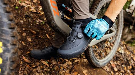 Fox Enters The Mountain Bike Shoe Market With New Union Flat And