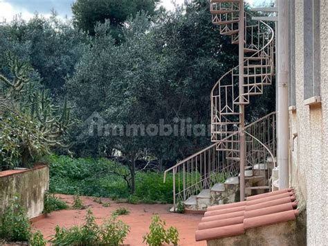 Vendita Villa Unifamiliare In Via Vulcano 37 Erice Da Ristrutturare