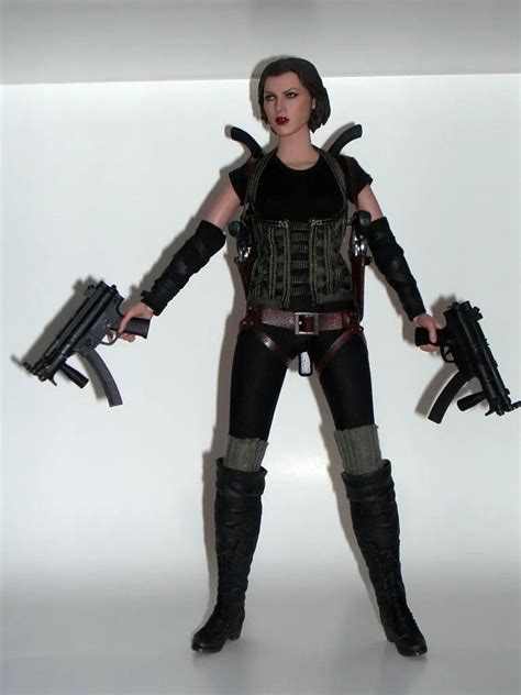 Resident Evil Afterlife Alice Movie Masterpiece Scale Figure By Hot Toys Part