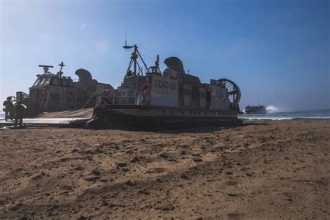 Us Navy Unveils Landing Craft Air Cushion Lcac 100 Training Facility