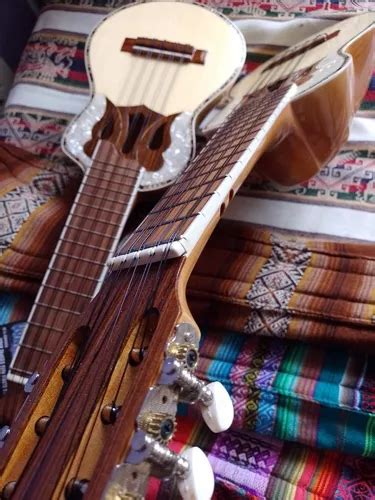 Charango Boliviano Profissional Novo Estojo Tradicional