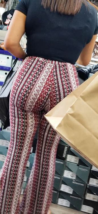 Another Thick Booty In Flare Pants Spandex Leggings And Yoga Pants Forum