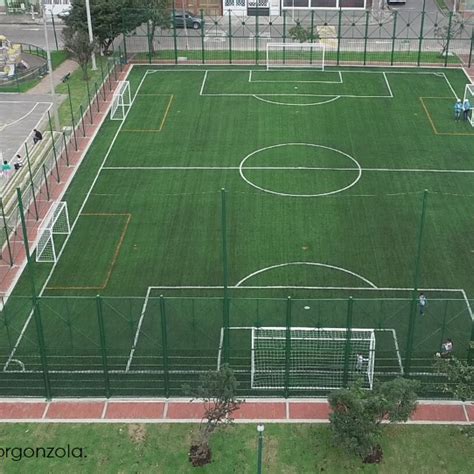 Canchas De Grama Sint Tica Para Futbol En El Parque Gorgonzola Grupo