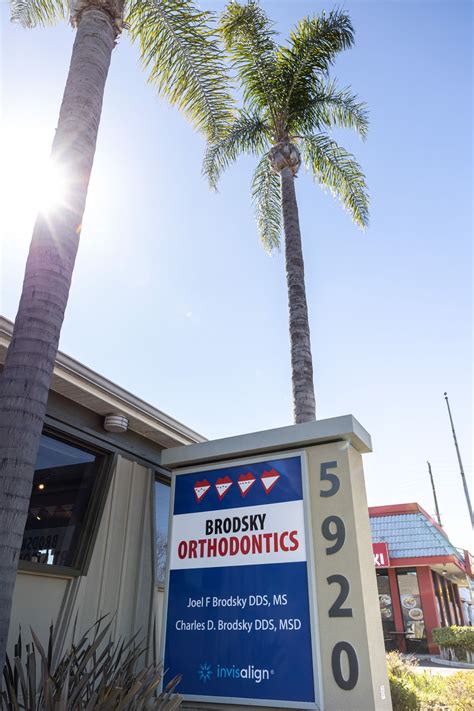 Orthodontist in Lakewood | About Us | Brodsky Orthodontics