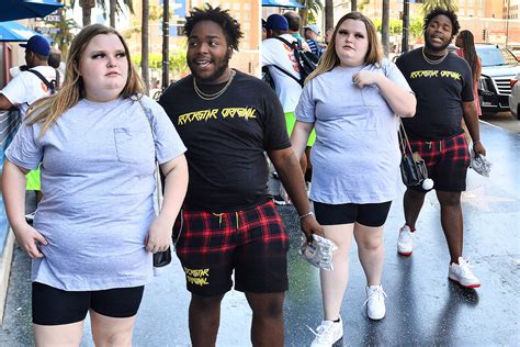 Honey Boo Boo 16 And Boyfriend Dralin Carswell 20 Hit Hollywood To Meet Fans After Fears She