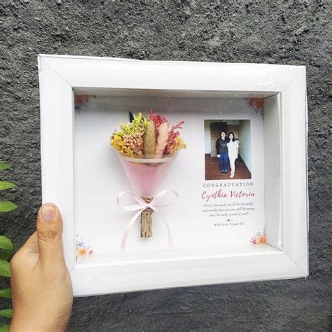 Jual Dried Flowers On Frame Kado Wisuda Hadiah Wisuda Wedding