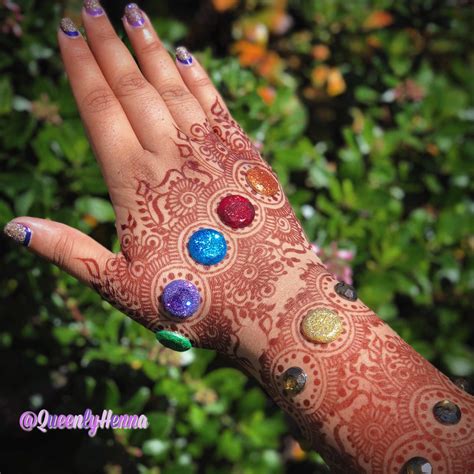 Infinity Henna Designs