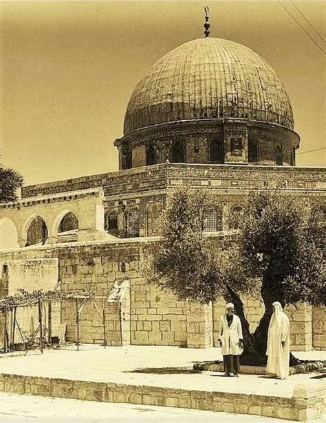 Dome of the Rock at Masjid al-Aqsa in 1940s : r/islamichistory