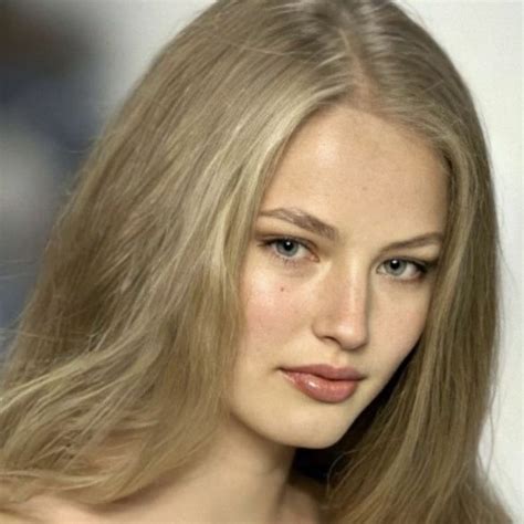 Pin On Blonde Russian Beauty Hair Looks Ruslana Korshunova