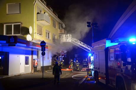 Feuerwehreinsatz In Siegen Unklares Feuer Nach Molotov Cocktail