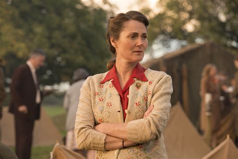 Home Fires Star Ruth Gemmell Shares An Embarrassing Encounter Sunday