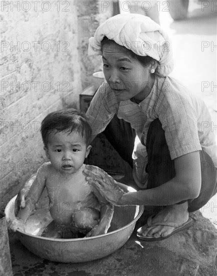 Vietnamese Orphan Bathing Photo12 Underwood Archives UIG