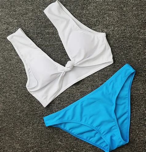 2018 Sexy Deep V Front Knotted Bikinis Lady White Blue Bikini Set