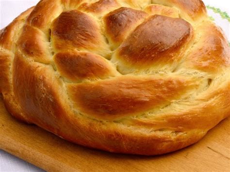 Round Challah for Rosh Hashanah | Emily Paster | The Inspired Home