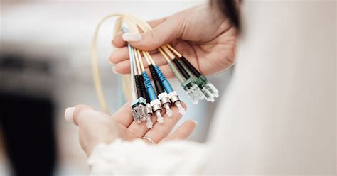 mengenal lebih jauh kabel fiber optic